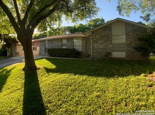 12211 La Barca Dr, San Antonio, TX 78233