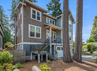 1227 NE 88th St, Seattle, WA 98115