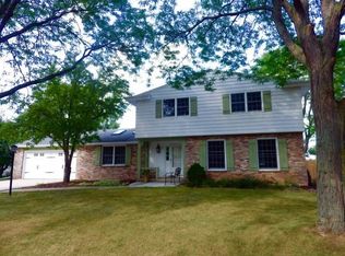 707 Bordeaux Rue, Green Bay, WI 54301