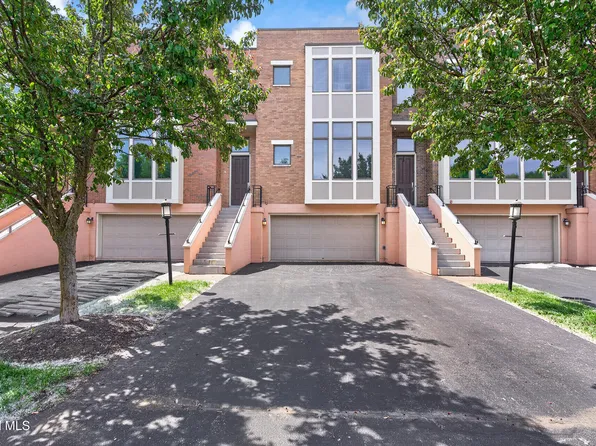 4 Bryn Mawr Court, Albany, NY 12211