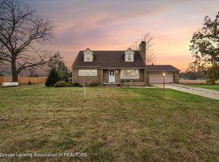 7650 S Dewitt Rd, Dewitt, MI 48820