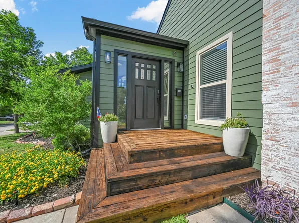 201 Summit St, Farmersville, TX 75442