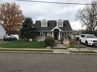 36 Monterey Dr, Hazlet, NJ 07730