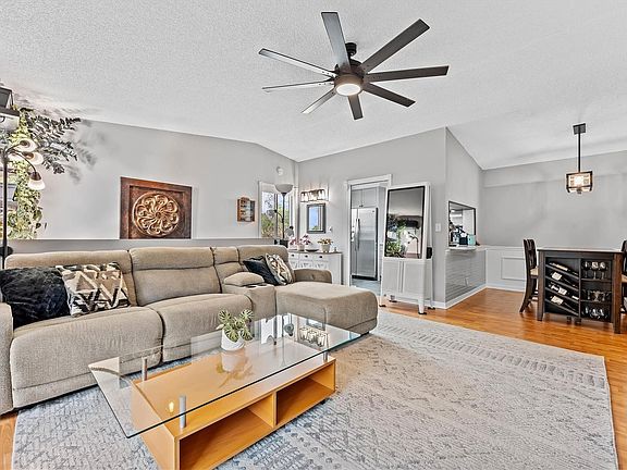 3rd image of 2761 S Oakland Forest Drive #204
