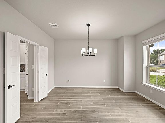 4th image of 293 Peninsula Point Drive