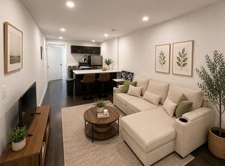 381 1st Ave #3F, New York, NY 10010