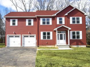 130 W Crystal Brook Dr, Springfield, MA 01118