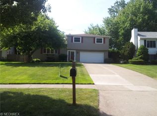 5435 Oak Ridge Dr, Willoughby, OH 44094