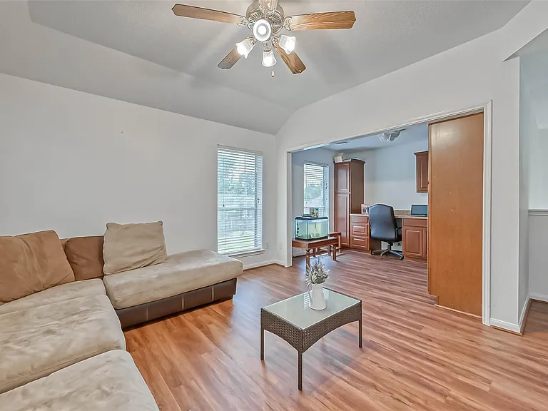 23826 Browndale Ct — Photo 31
