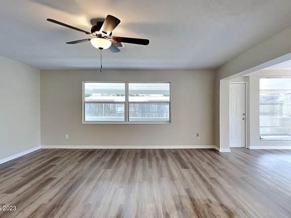 3rd image of 4775 Key Madeira Dr