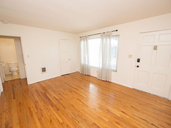 5th image of 2920 1st Ave APT F