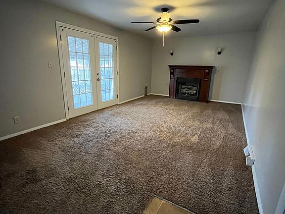 4th image of 3287 Simmons Dr