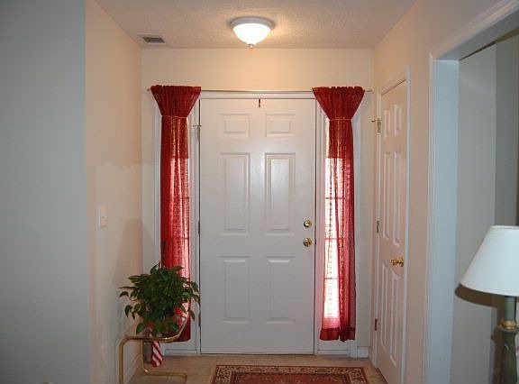 2nd image of 1067 Woodberry Dr
