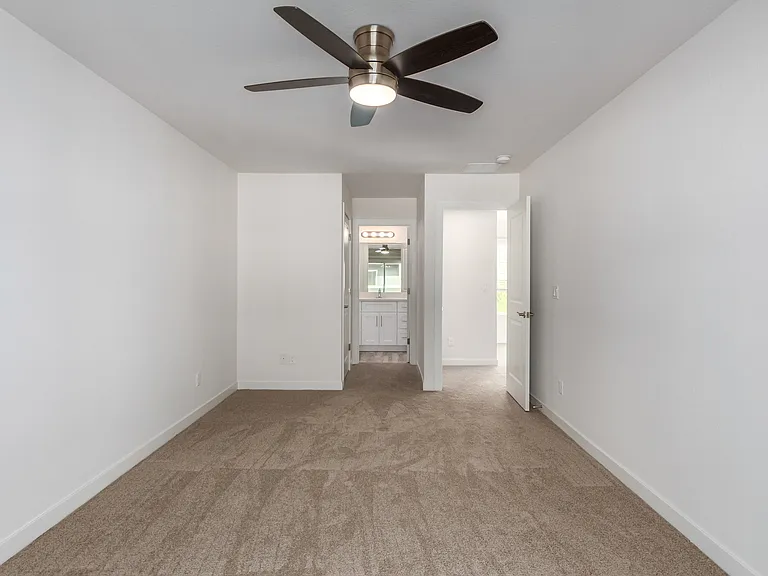 3148 N 37th St #3 — Photo 5