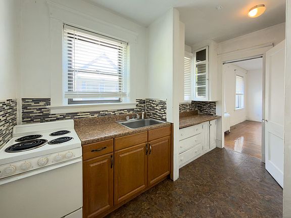 2nd image of 644-646 Orange St #3D