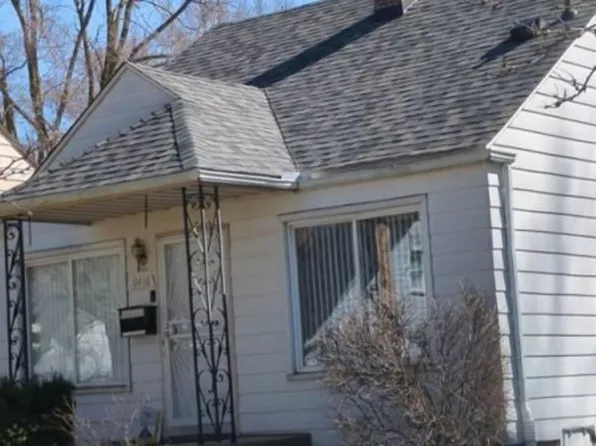 6416 Warwick St, Detroit, MI 48228