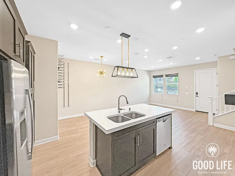 1109 Delpy View Point — Photo 4