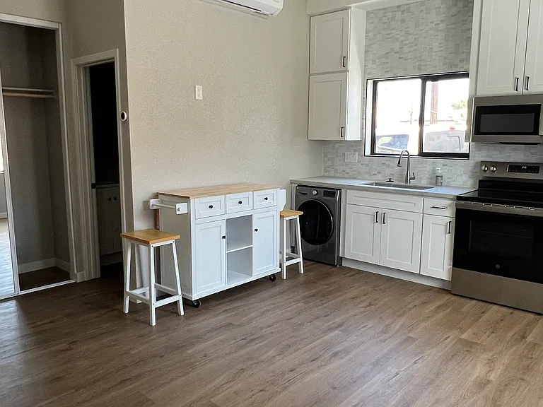 4839 Hawley Blvd — Photo 10