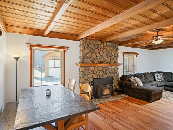 3072 Castlewood Cir, Pollock Pines, CA 95726