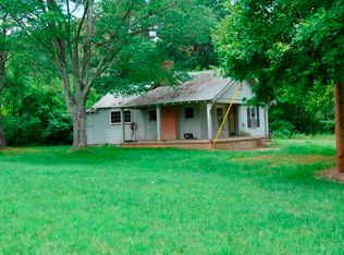 4652 White Rock Rd, Winston Salem, NC 27105