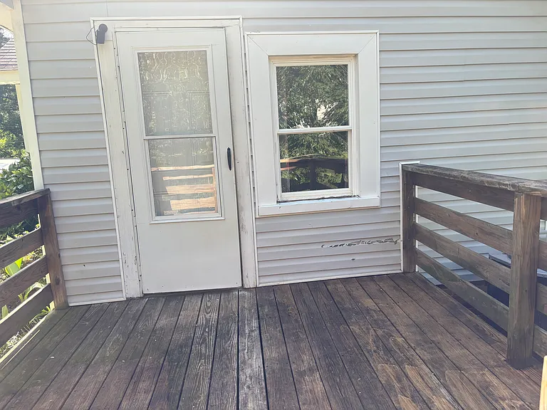 1844 Holly Ave — Photo 22