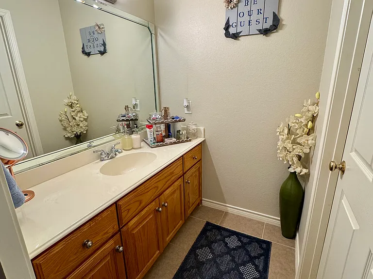 1250 Lynn Ln — Photo 9