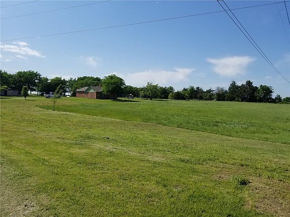 4th image of 14077 N Old Highway 99