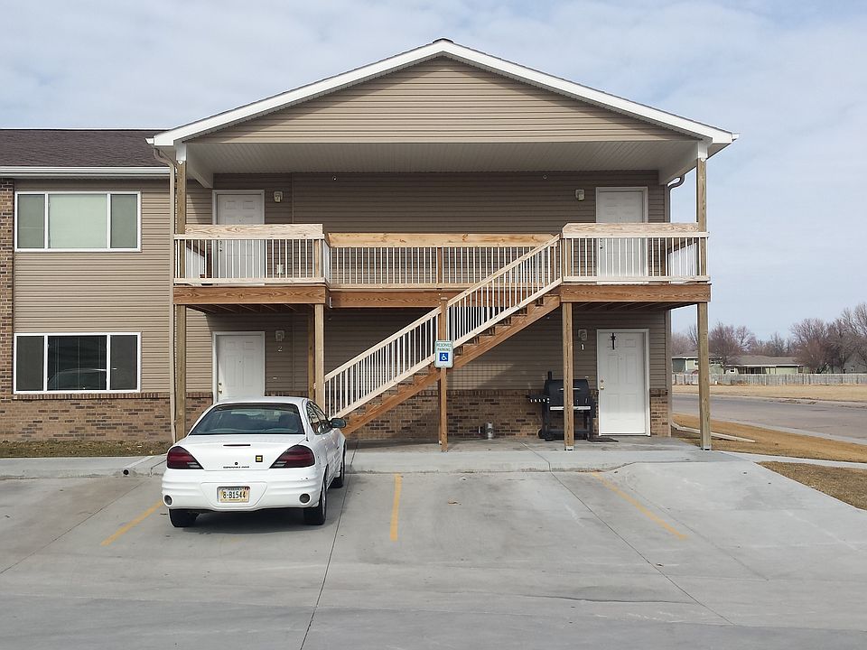 1st image of 706 Kennedy Dr APT 3