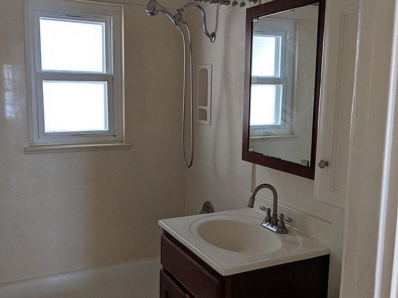 5th image of 4264 Montalvo St