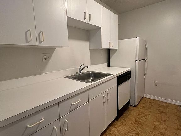5th image of 1020 NW 7th Ave #701-302