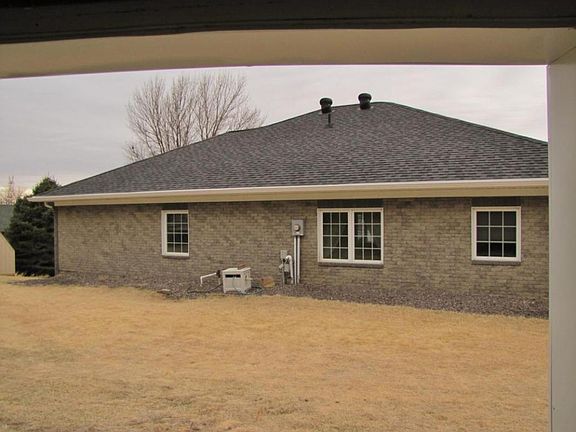 3rd image of 129 Hyde Dr