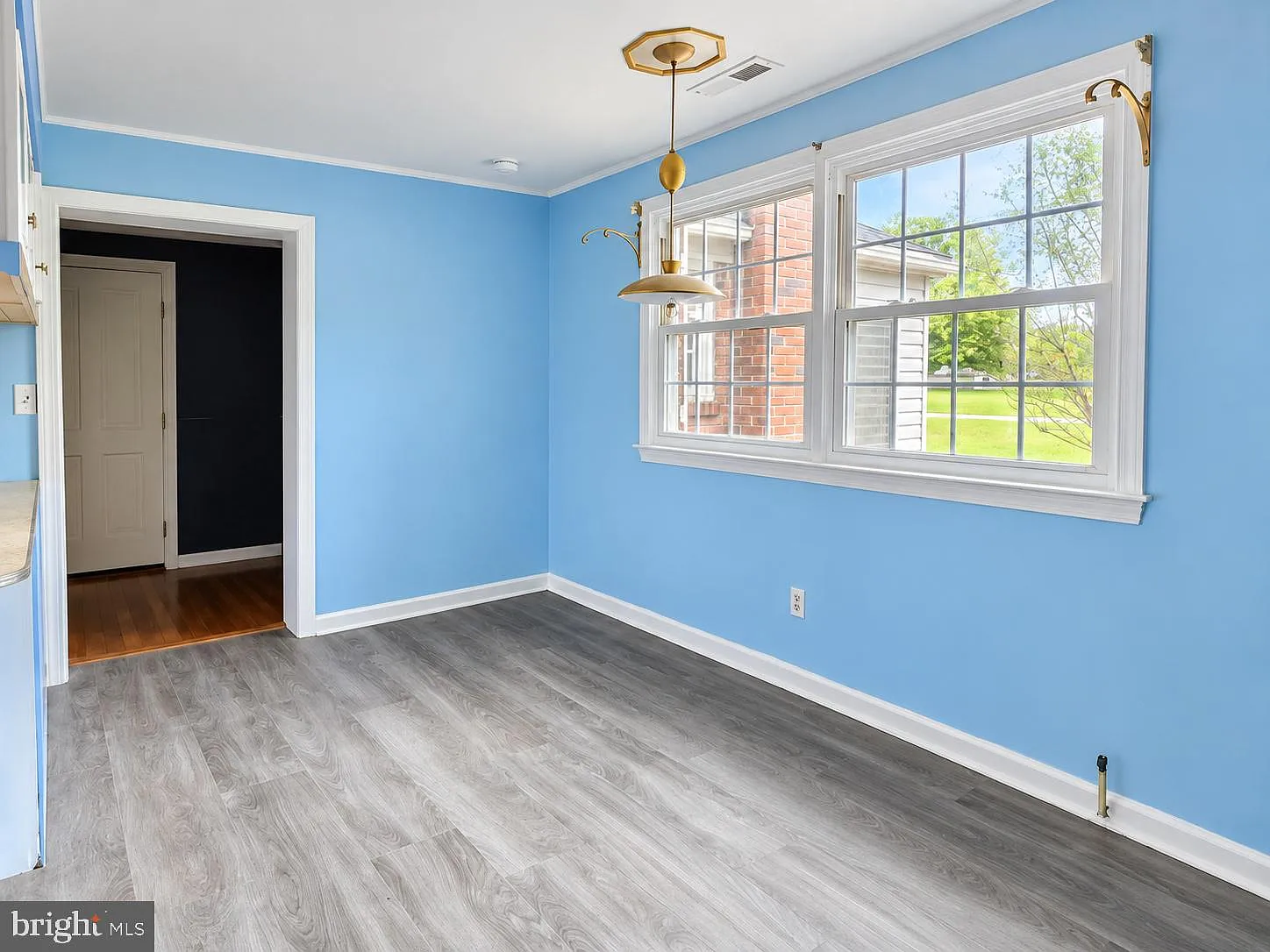 1 bed, 1.0 bath, 900 sqft, $1,550 — Photo 2