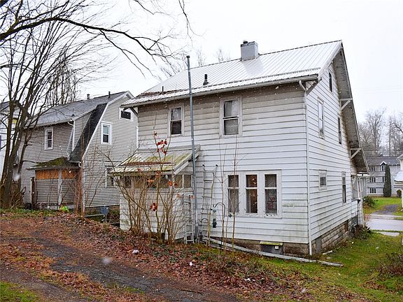 5th image of 559 North St