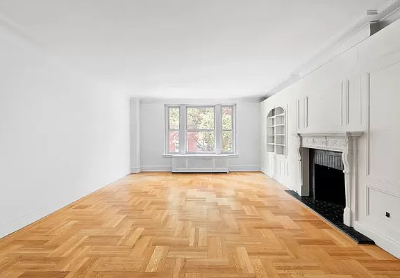 2nd image of 1160 Park Ave #2A