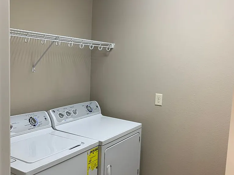 Aspen Trail Apartments — Photo 107