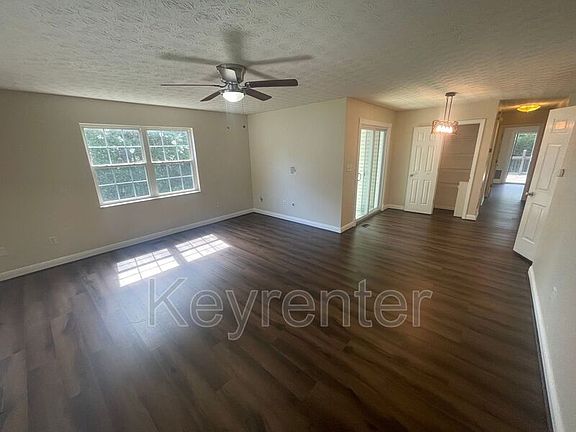 3rd image of 107 Miranda Way