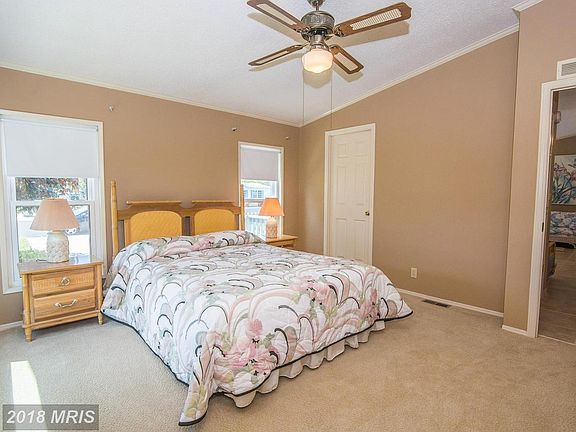 Bedroom (Master)