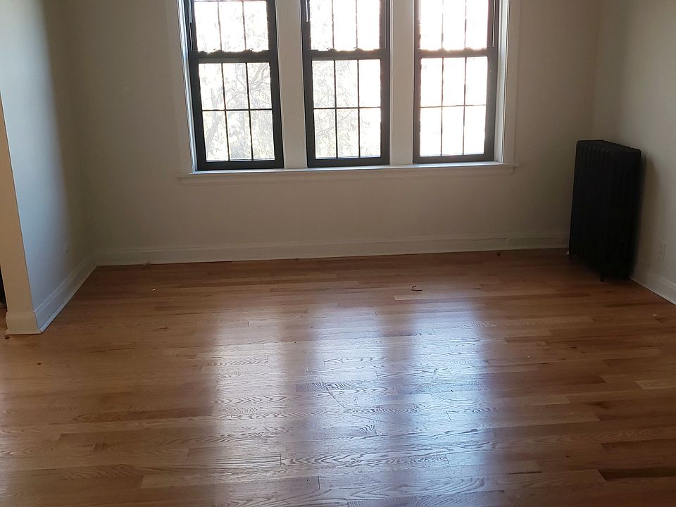 1st image of 2507 W Winnemac Ave #6