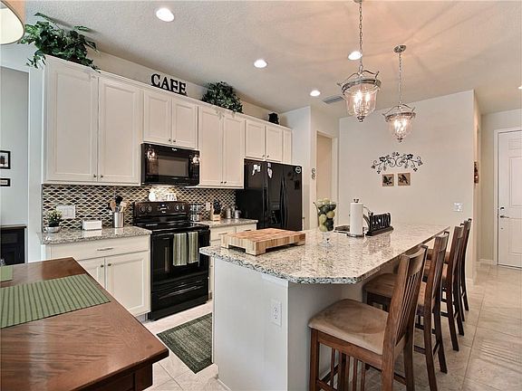 3rd image of 1120 Cheval Dr