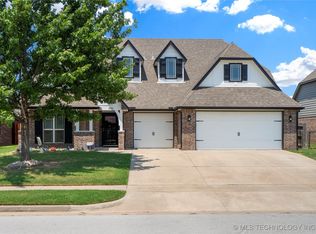 13702 S 90th East Ave, Bixby, OK 74008