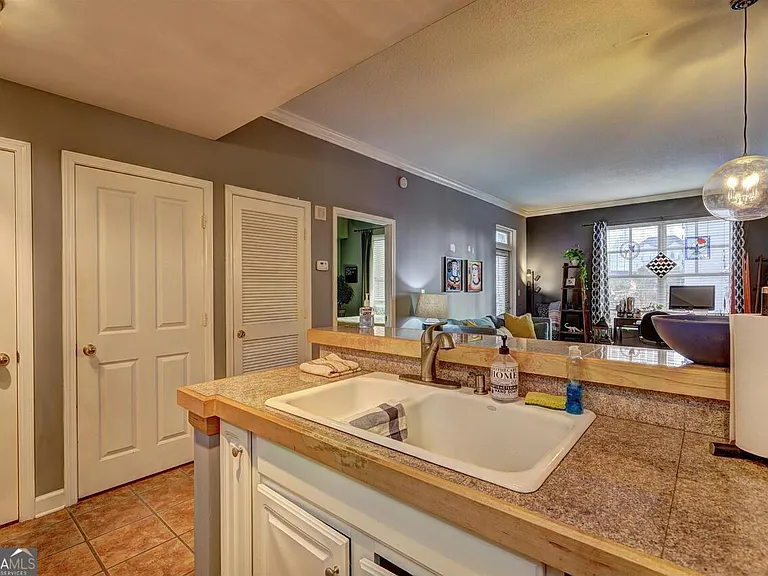 1101 Juniper St NE #106 — Photo 28