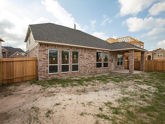 4th image of 21262 Lucknow Ln