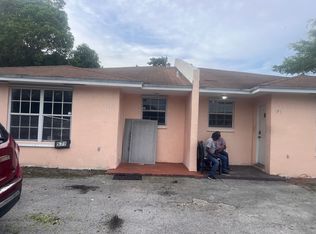 571 NE 136th St #1, Miami, FL 33161