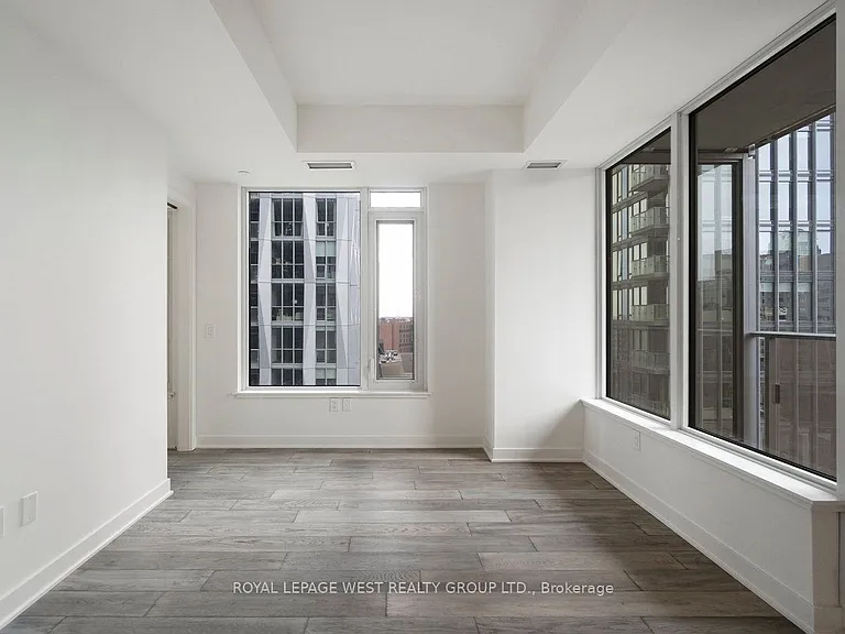 11 Yorkville Ave #1310 — Photo 19