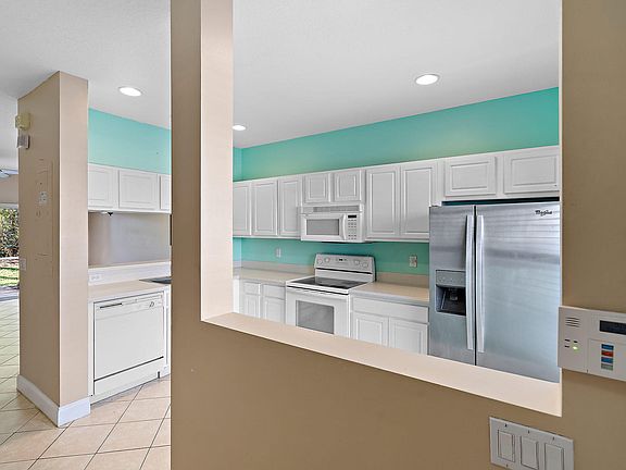 5th image of 4937 Palmbrooke Cir