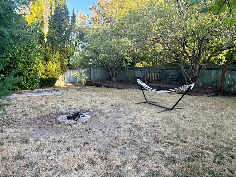 Bowman Ave NW — Photo 17