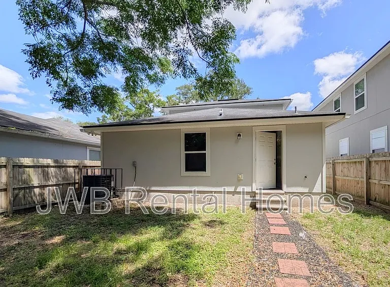 8752 India Ave — Photo 13