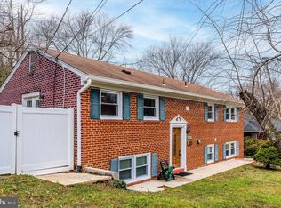 6218 Driftwood Dr, Alexandria, VA 22310