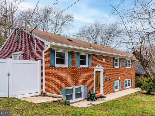 6218 Driftwood Dr, Alexandria, VA 22310