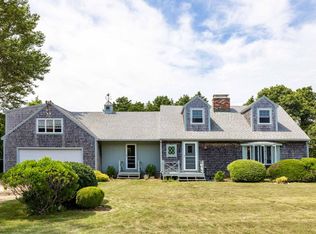 6 Adams Way, Edgartown, MA 02539